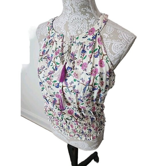 Rose & Olive Womens Sleeveless Cream Floral Sleeveless Blouse Top Small NWT - Picture 2 of 8